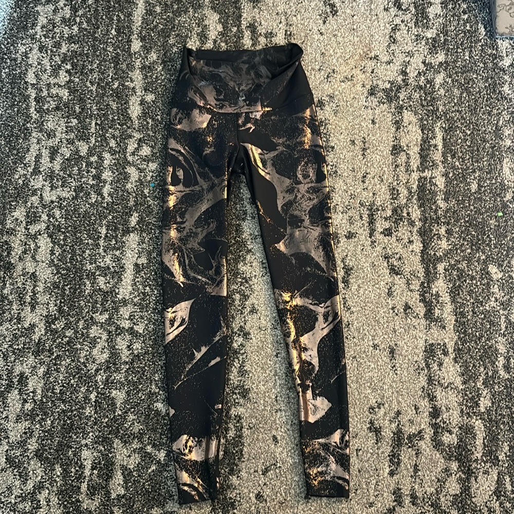 Old Navy Black and Rose Gold Tight - Medium Tall